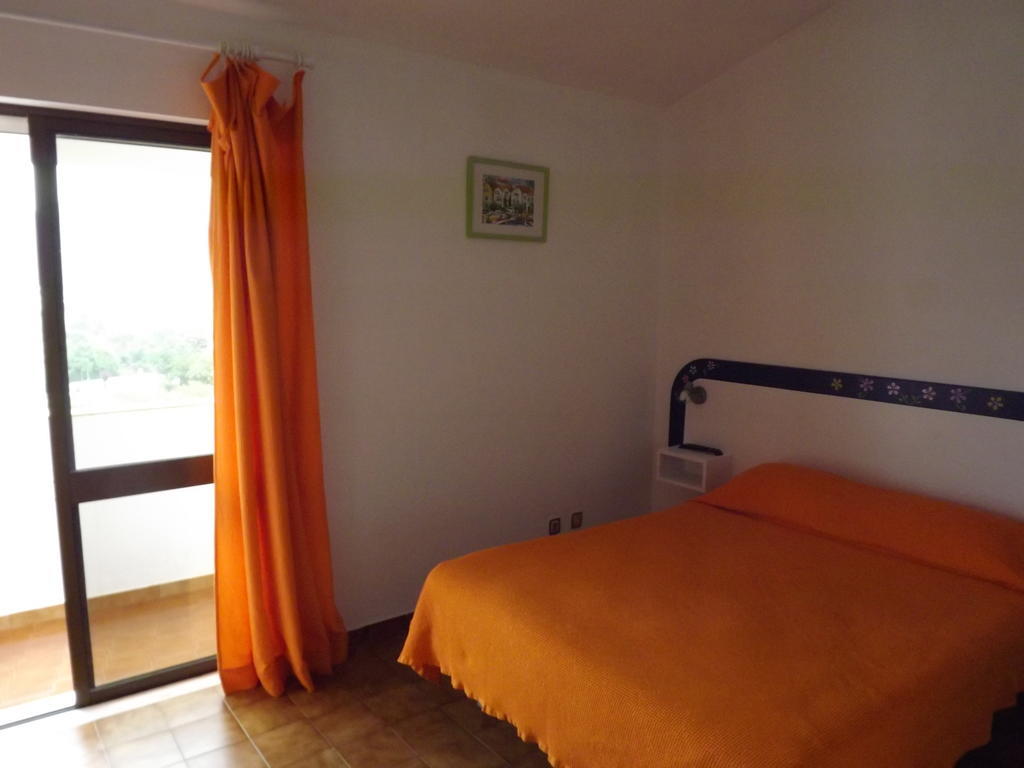Residencia Laranjeira Hotel Odeceixe Room photo